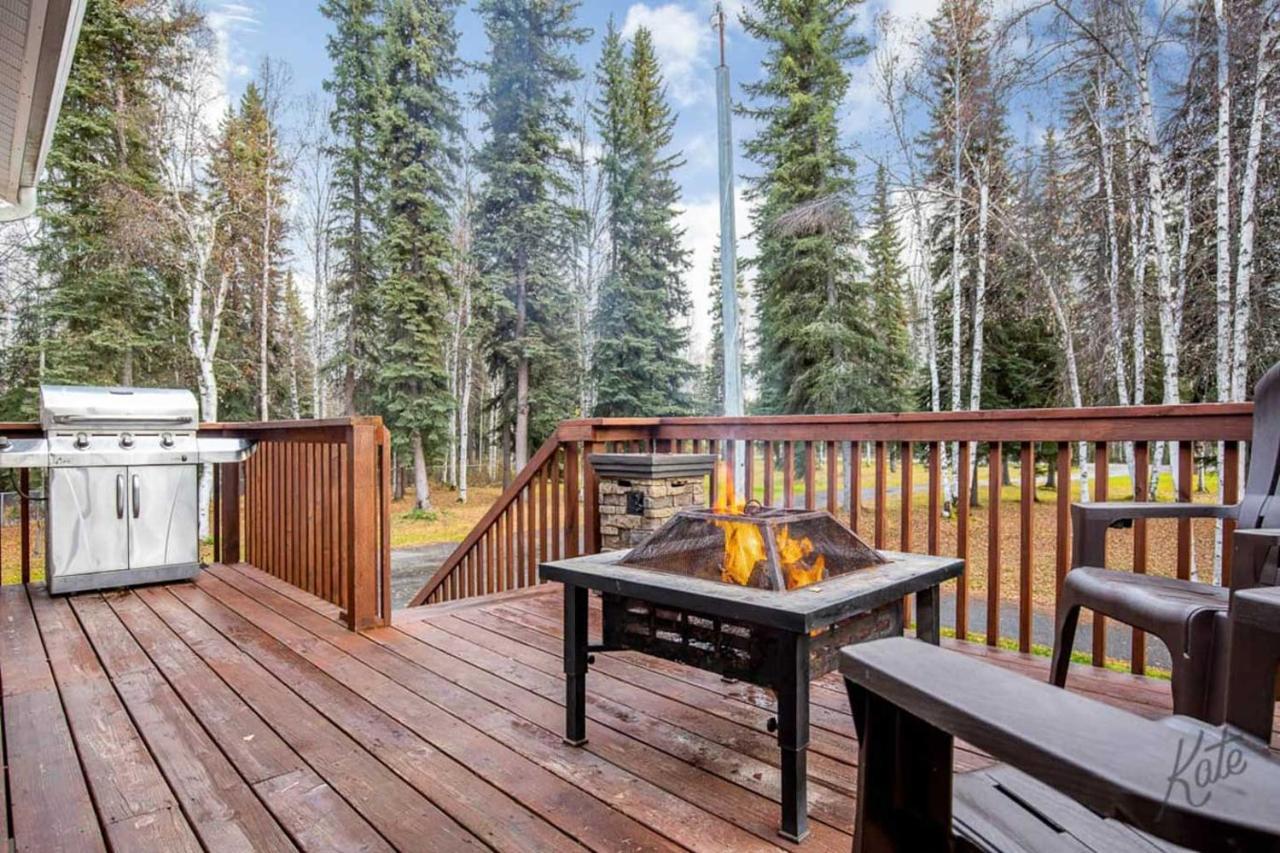 North Pole Escape With Deck And Aurora Lights Views! Villa Kültér fotó